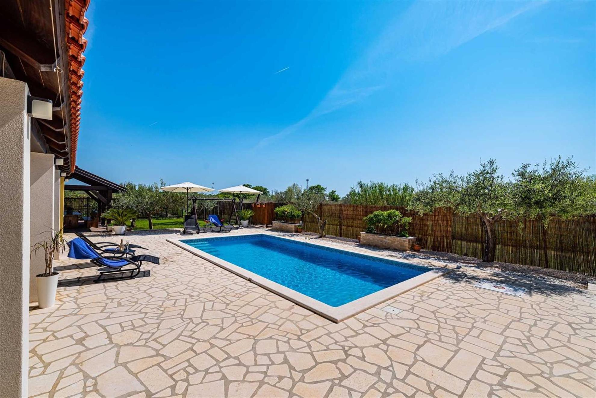 Apartment House Simoni With Pool, Zadar County Privlaka  Buitenkant foto