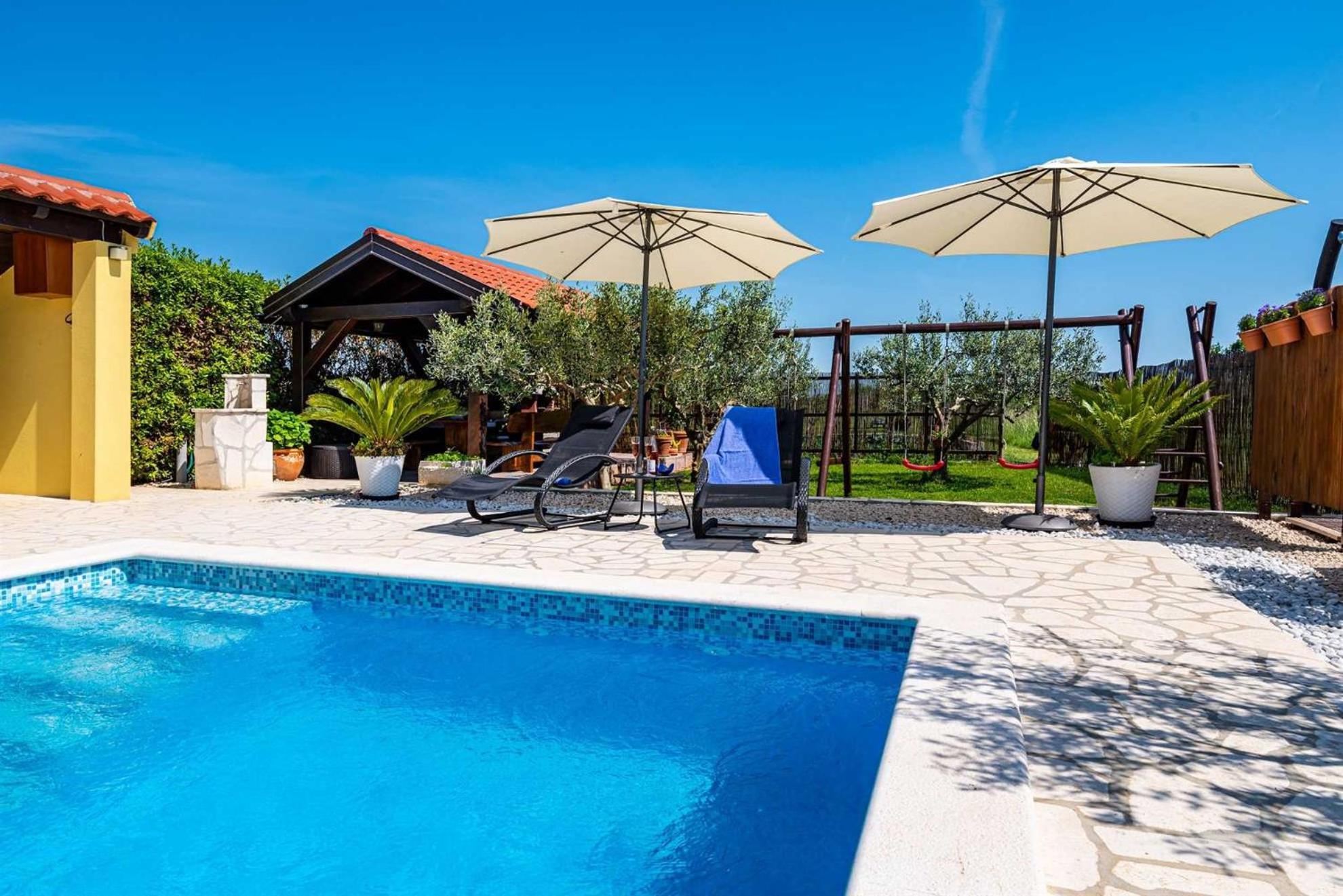 Apartment House Simoni With Pool, Zadar County Privlaka  Buitenkant foto