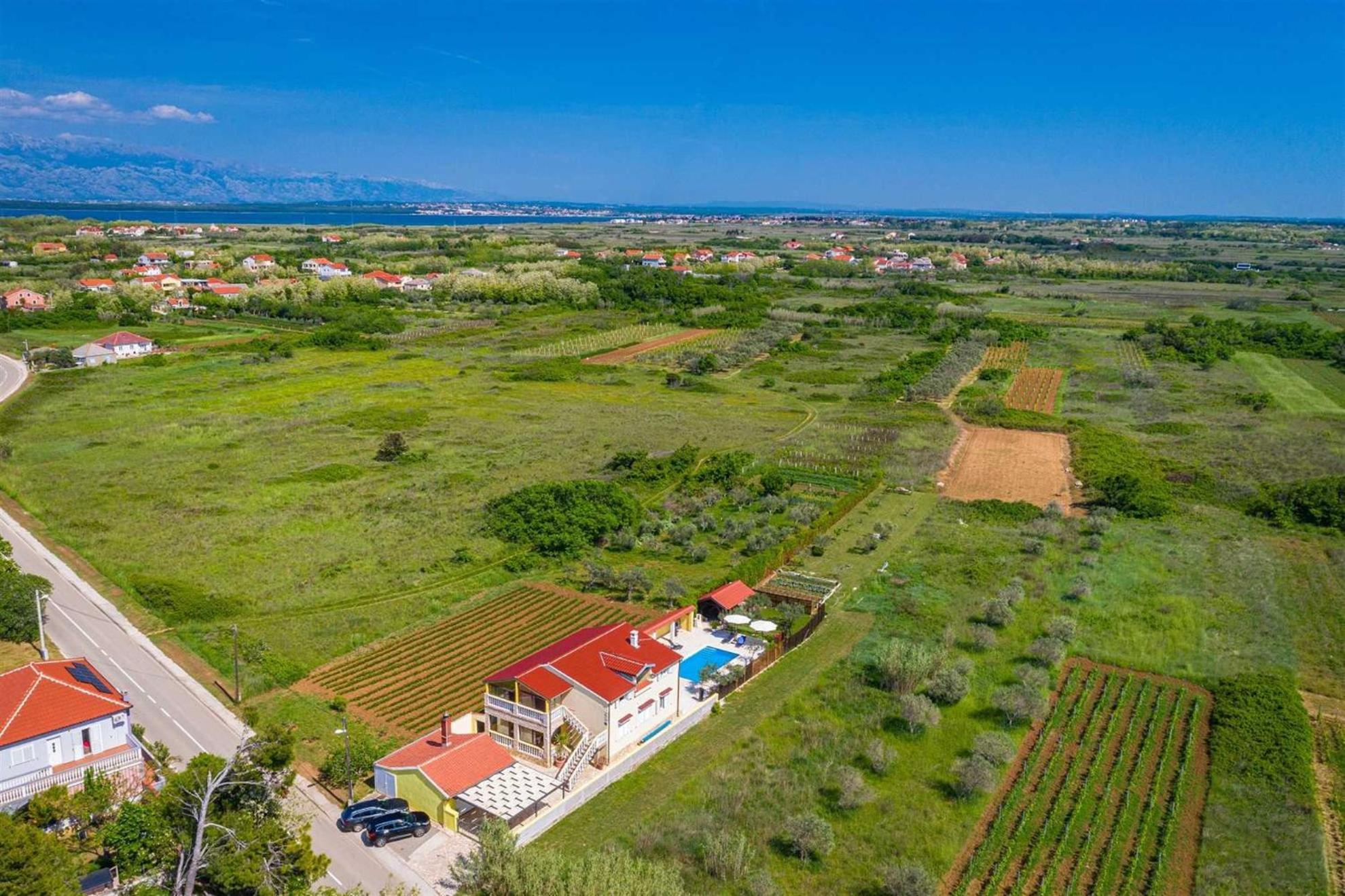 Apartment House Simoni With Pool, Zadar County Privlaka  Buitenkant foto