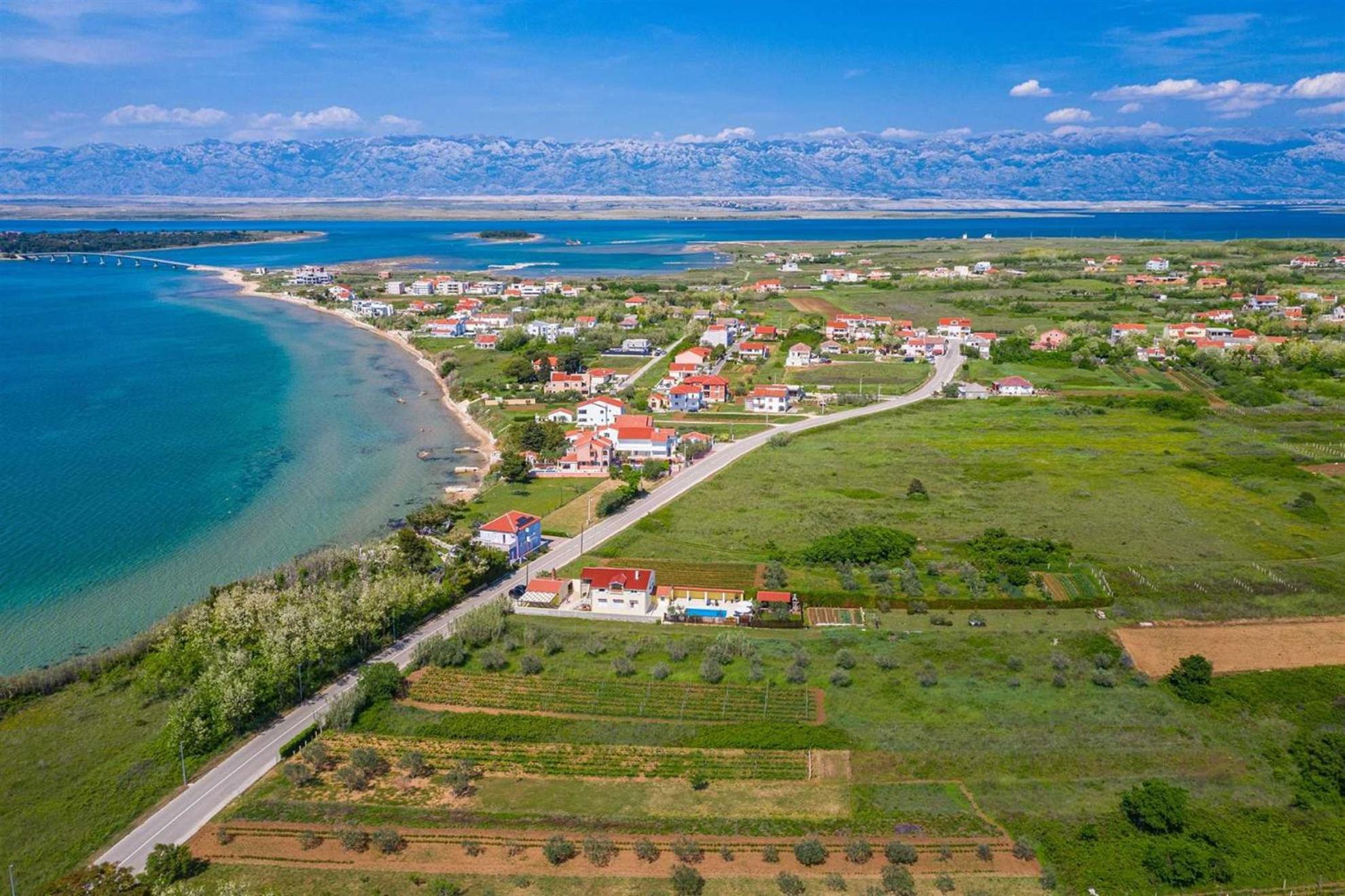 Apartment House Simoni With Pool, Zadar County Privlaka  Buitenkant foto