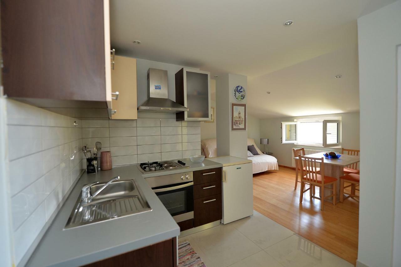 Apartment House Simoni With Pool, Zadar County Privlaka  Buitenkant foto